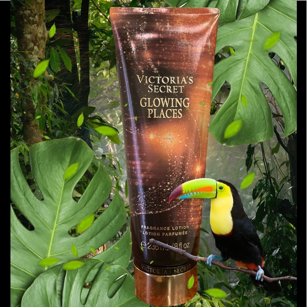 NWT Victoria’s Secret Glowing Places